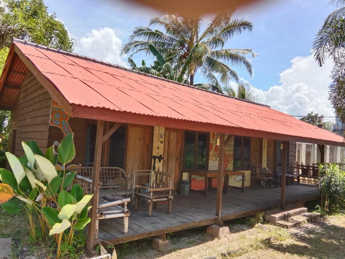 C Point Krui住宿加早餐旅馆 外观 照片